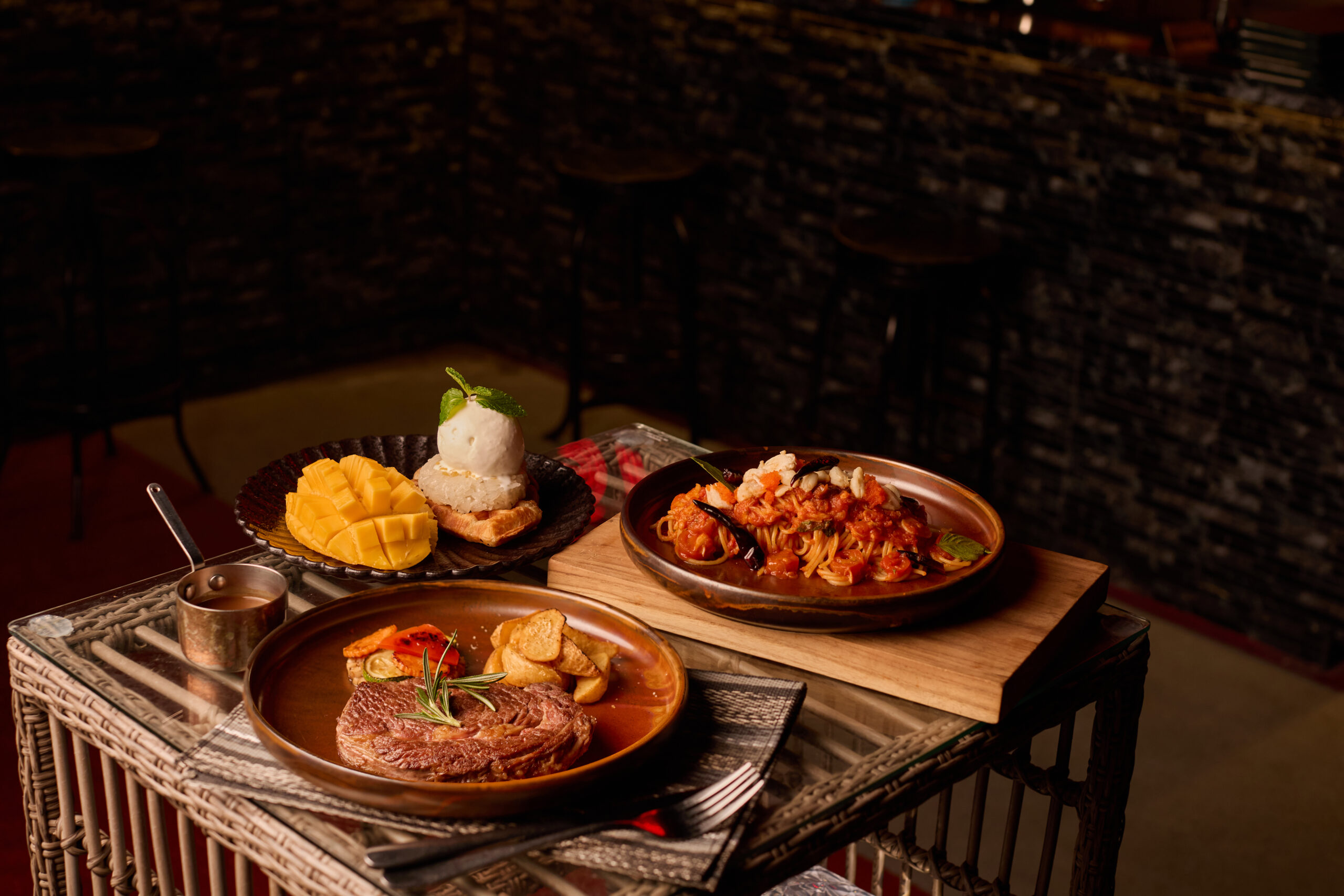 Best Bar in Khao San : Sanay Rooftop Bar 5 FOOD SANAY BAR125